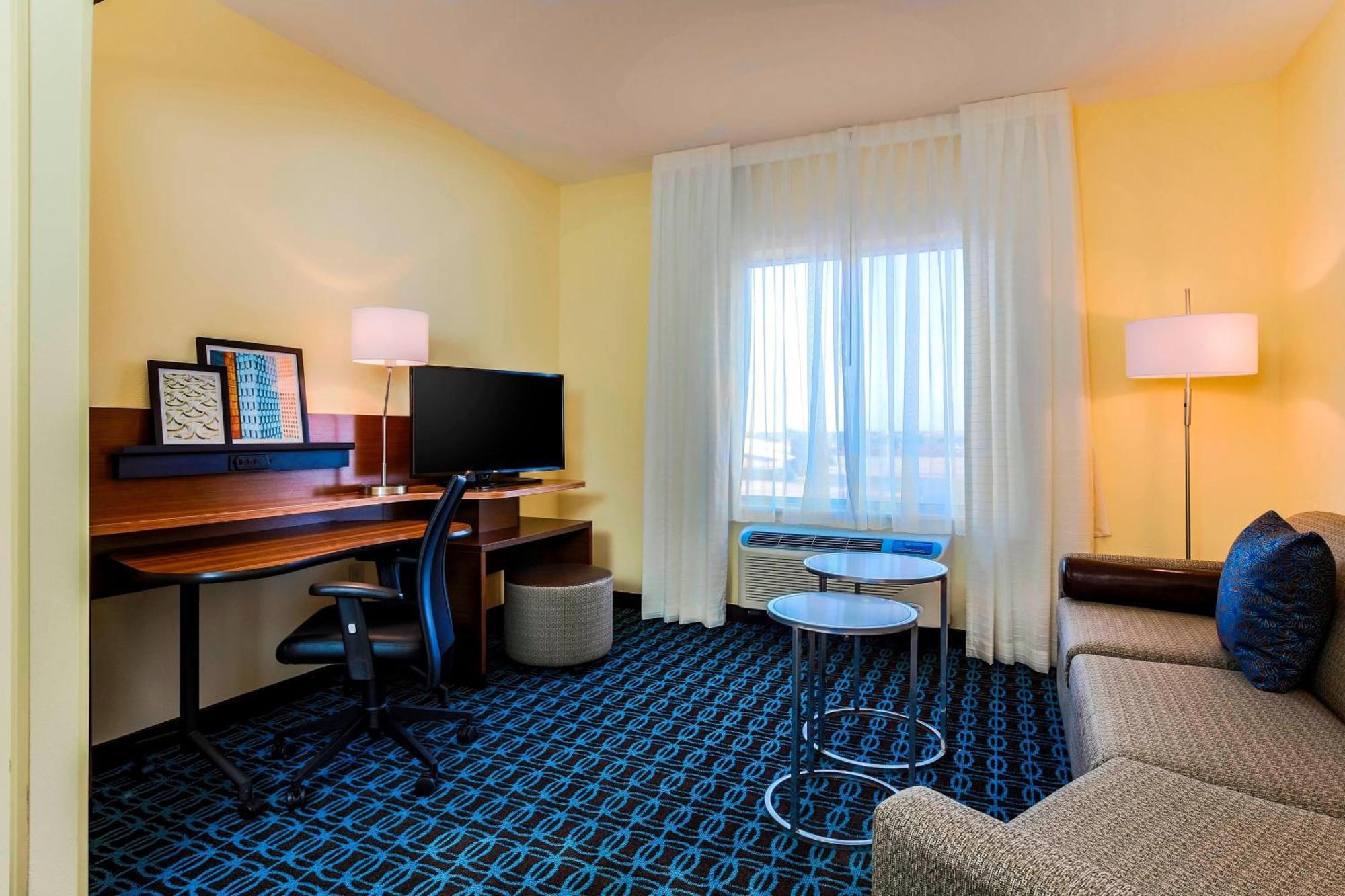 Fairfield & By Marriott 3*