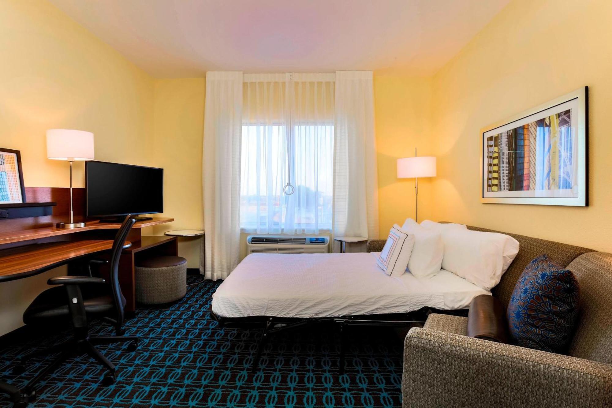 Fairfield & By Marriott Hotel 3*